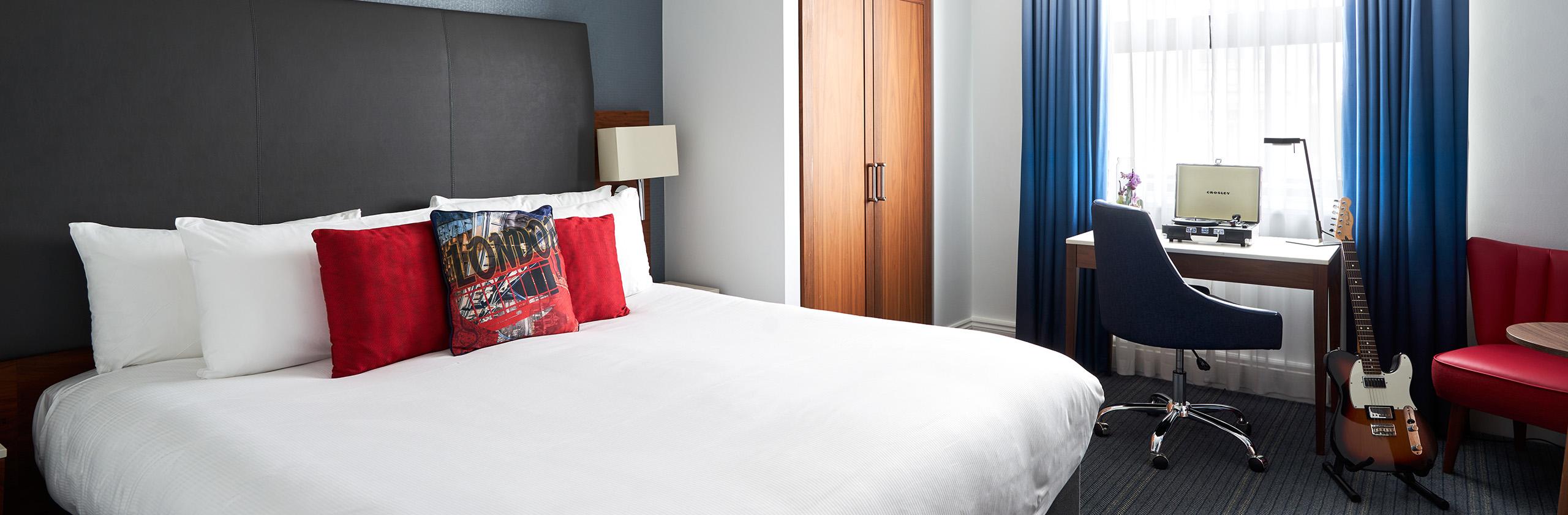 The Cumberland Hotel, London, Gold King