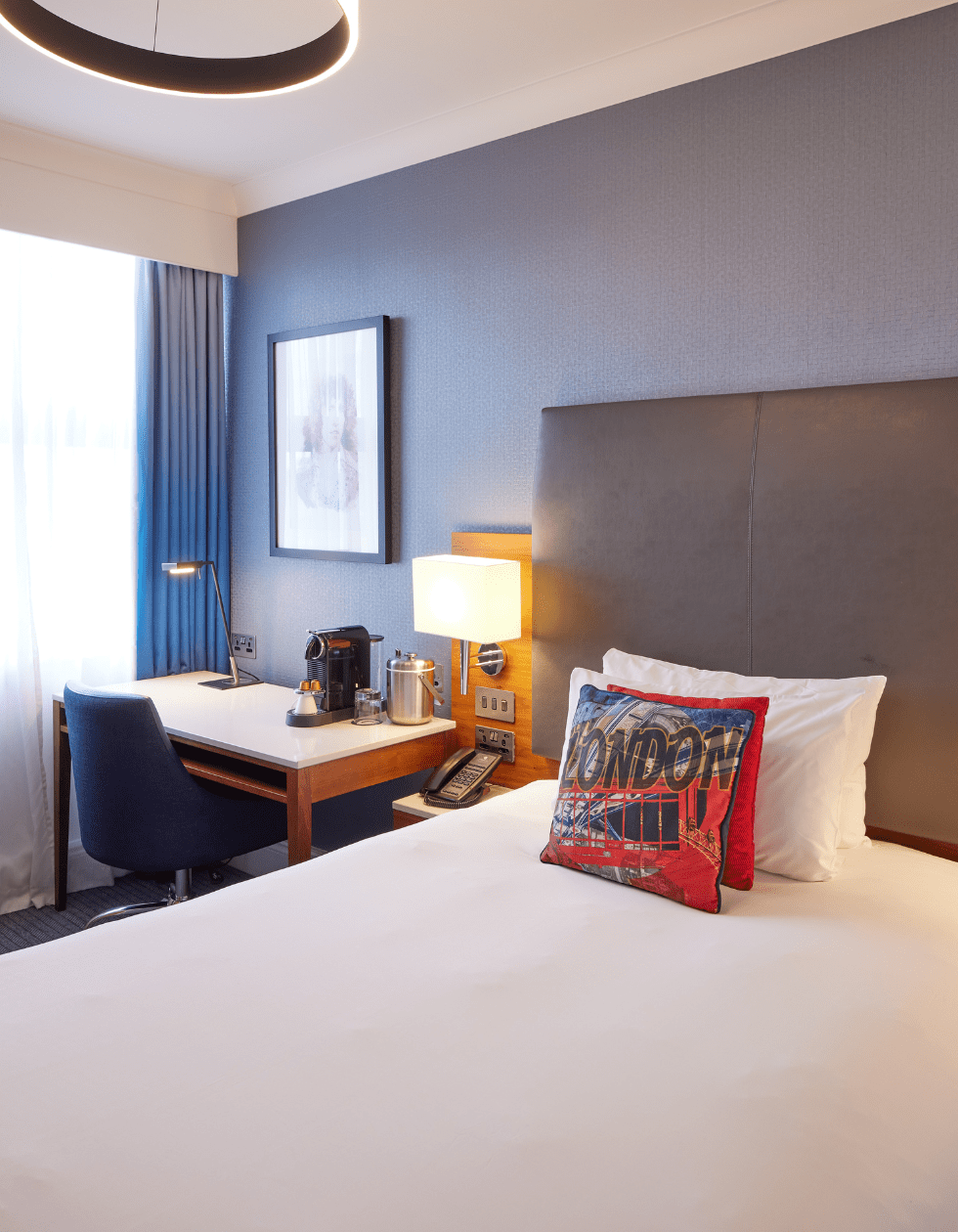 Classic single room bed at the Cumberland hotel