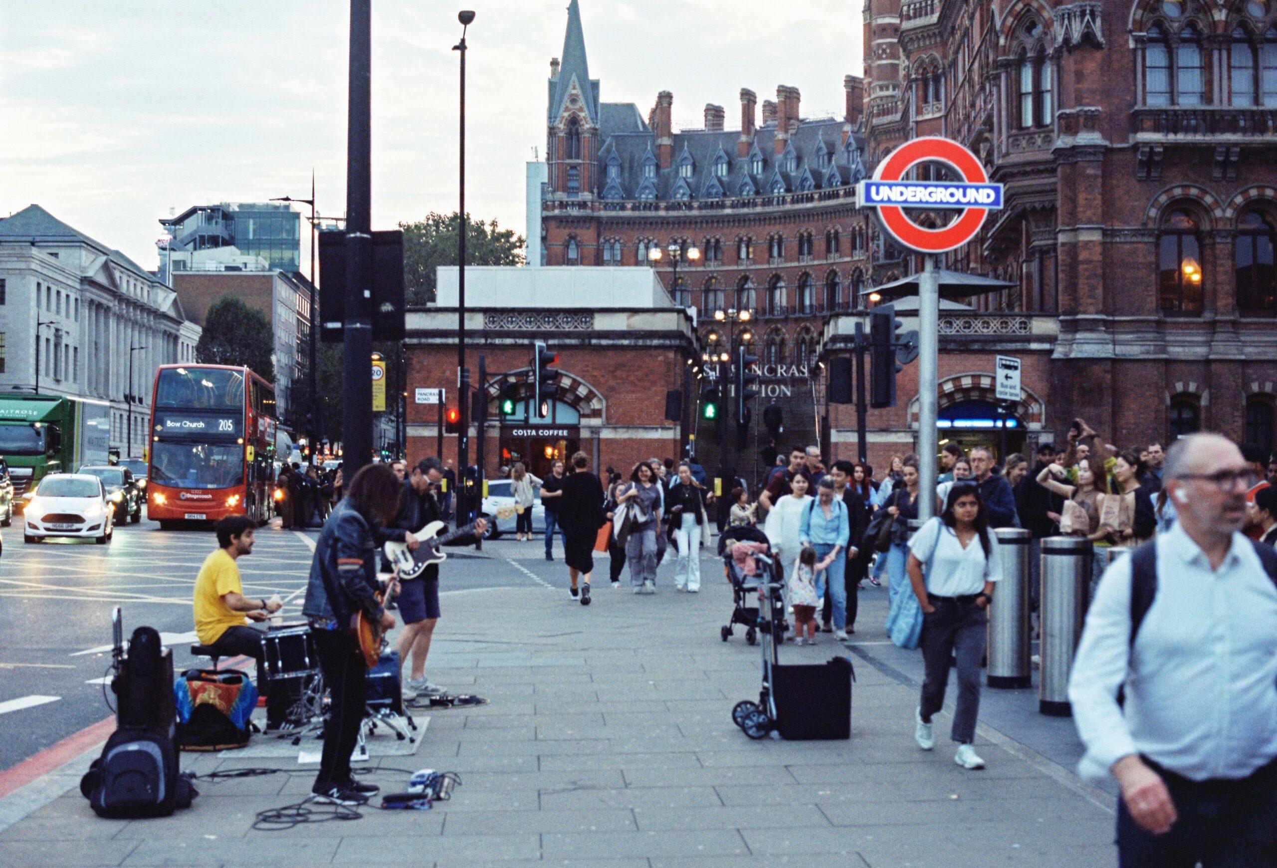 The Cumberland Hotel The Most Famous Music Artists from London Blog image
