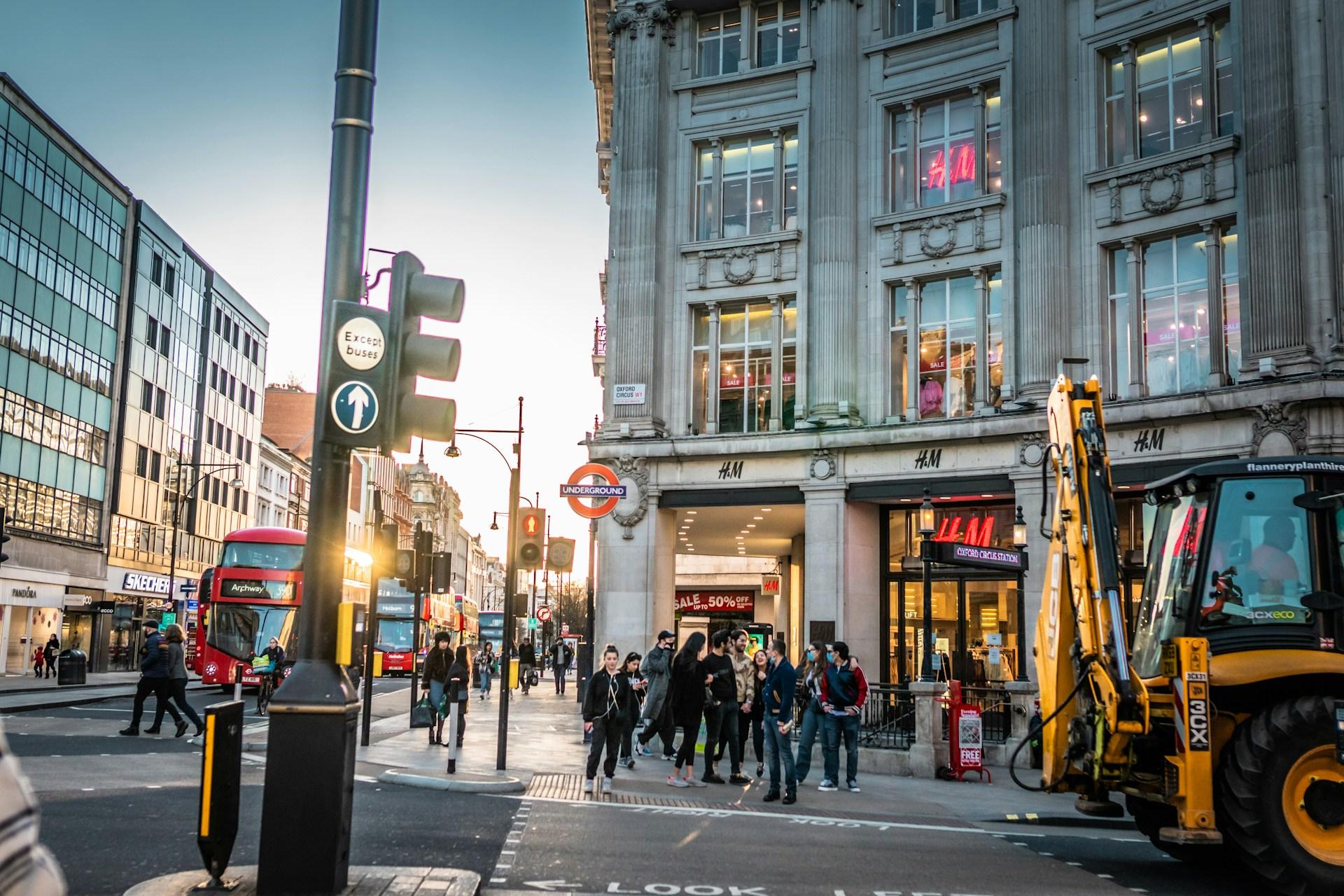 Restaurants in oxford Street The Cumberland Hotel Blog Image