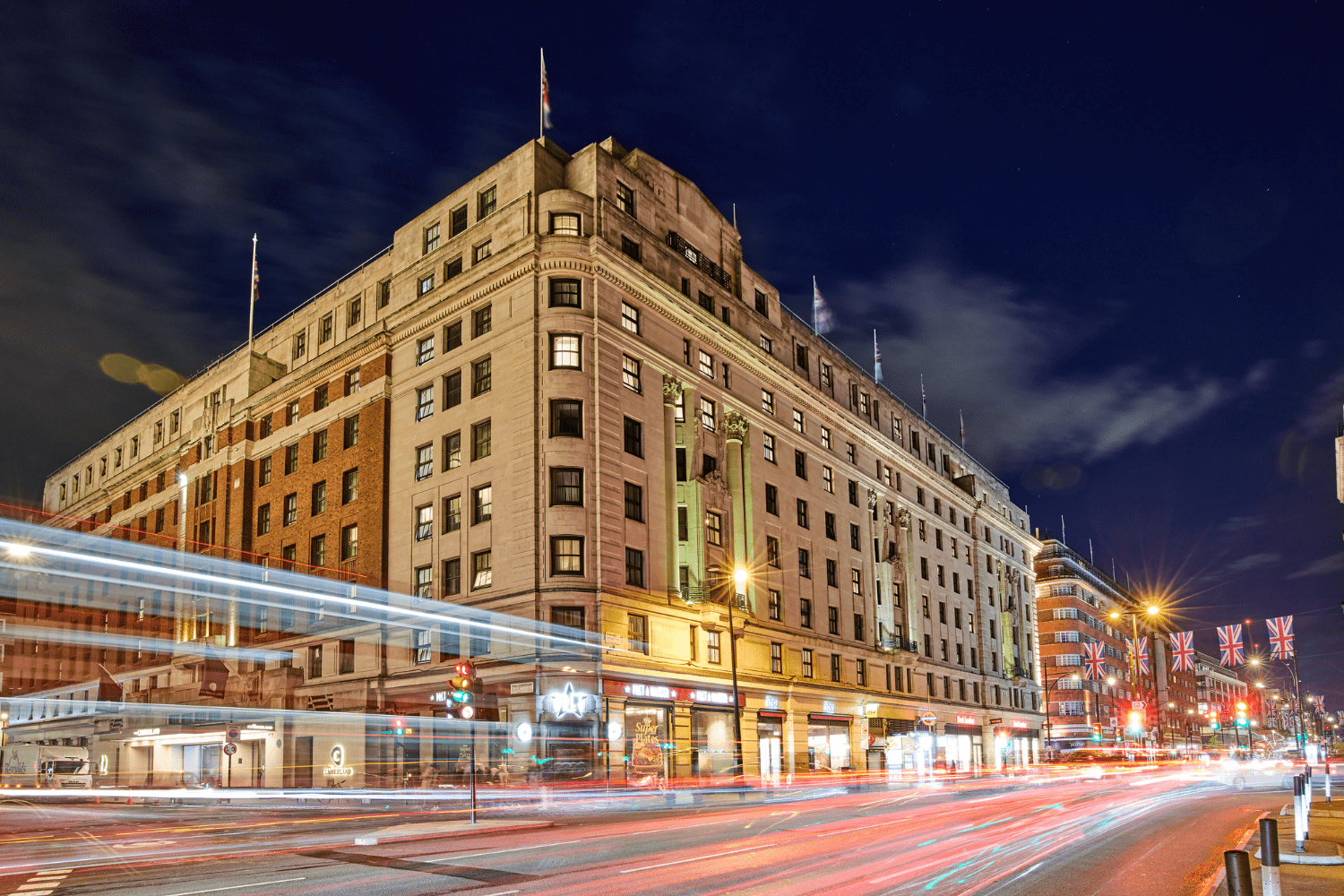 cumberland hotel exterior at night
